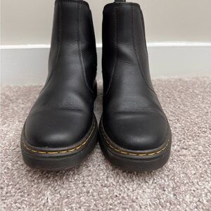 Dr. Martens 2976 NAPPA LEATHER CHELSEA BOOTS
